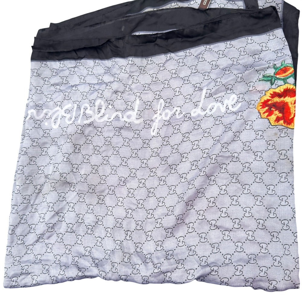 Gucci Scarf Womens Grey Black Silk GG Monogram Blind For Love Floral Italy